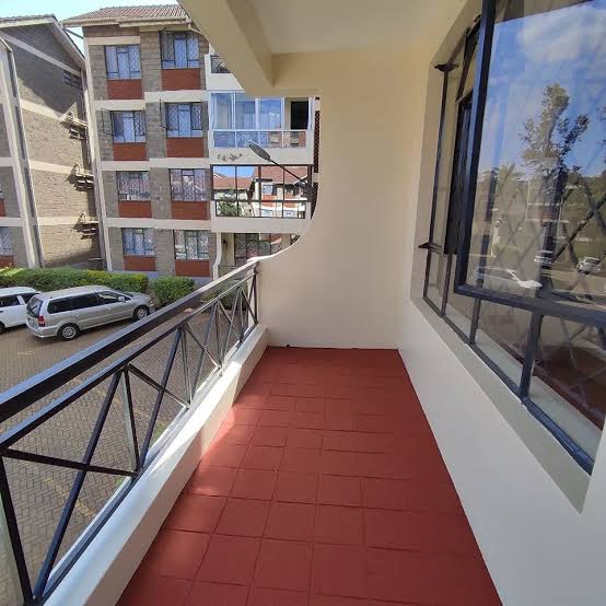 3 bedroom Apartment